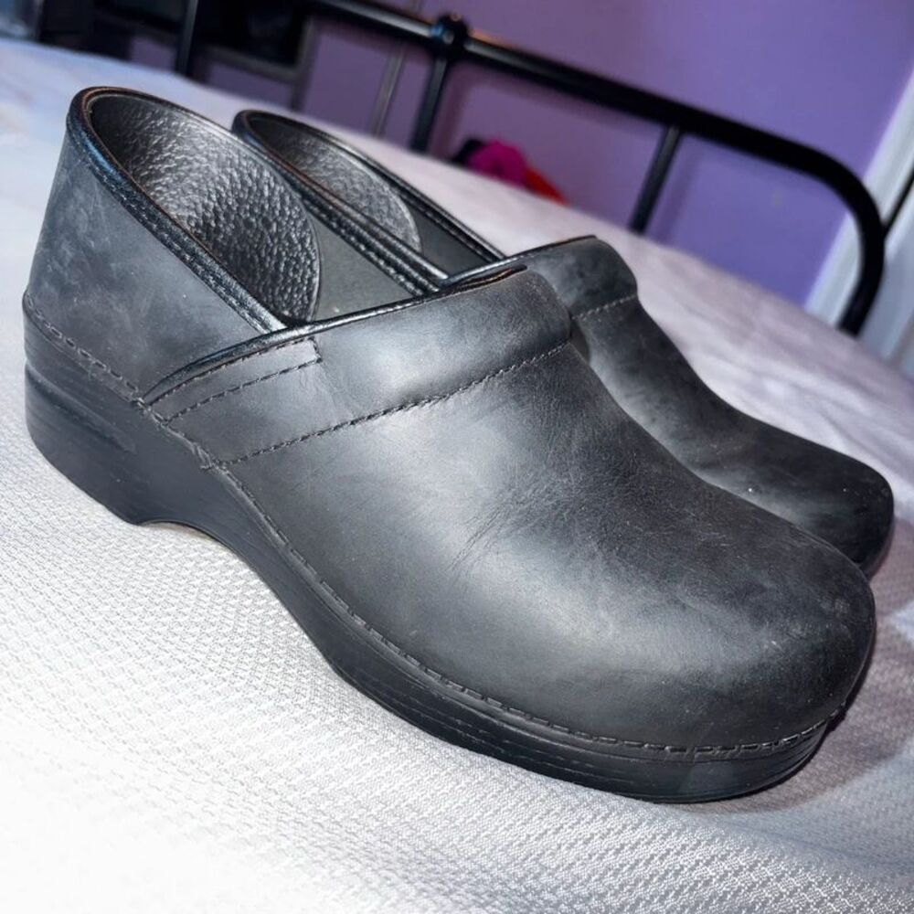 Women’s black leather Dansko professional clogs EU 40 Nursing Healthcare